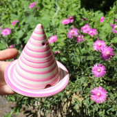 Apportez une touche de pep’s dans votre quotidien ????

Vous aimez notre Lampe Merlin spirale rose peintes à la main ? ????️????
~
#lampemerlin #diffuseur #diffuseurdeparfum #encens #encensoir #bruleur #senteur #peinture #ceramique #ceramics #rose #été #fleurs #parfum #parfumambiance #parfuminterieur #céramiques #incense #incenser #deco #decorationfaitmaison #decoration #homedecor #homesweethome #fleurie